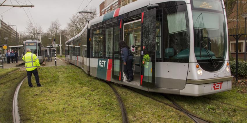 Foto van deel tram gaat verkeerde kant op | Flashphoto | www.flashphoto.nl Foto van deel tram gaat verkeerde kant op | Flashphoto | www.flashphoto.nl