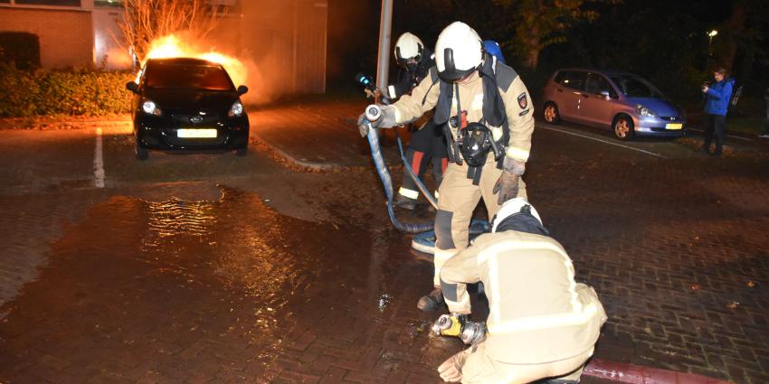 Brandweer blust autobrand Brandweer blust autobrand