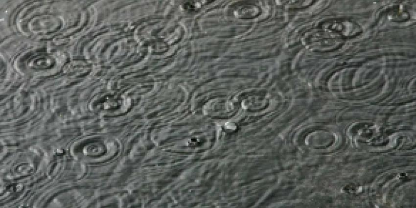 Drukke ochtendspits door regenval Drukke ochtendspits door regenval