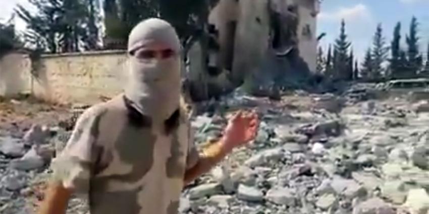 'Vlaamse jihadist roept op tot aanslagen in Nederland' 'Vlaamse jihadist roept op tot aanslagen in Nederland'