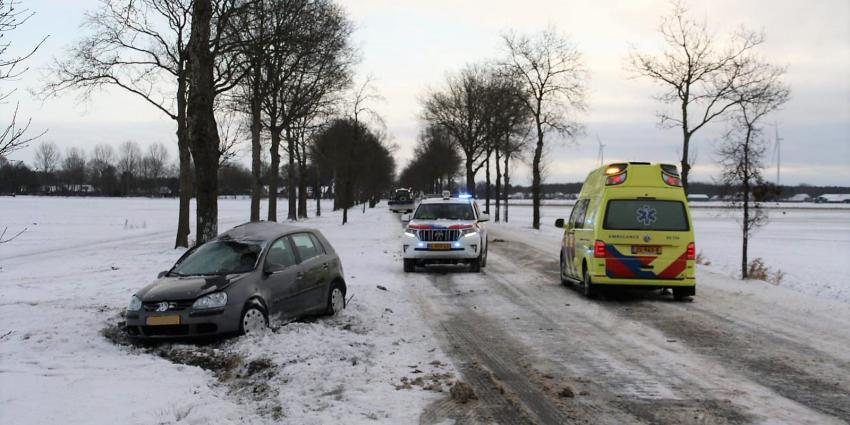 Auto tegen boom Auto tegen boom
