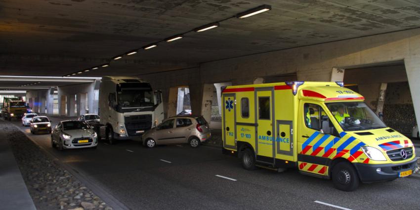 Verkeerschaos na aanrijding Schiedam