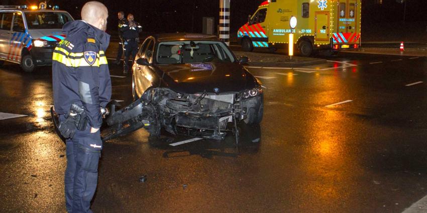 Zwangere vrouw gewond bij aanrijding Zwangere vrouw gewond bij aanrijding