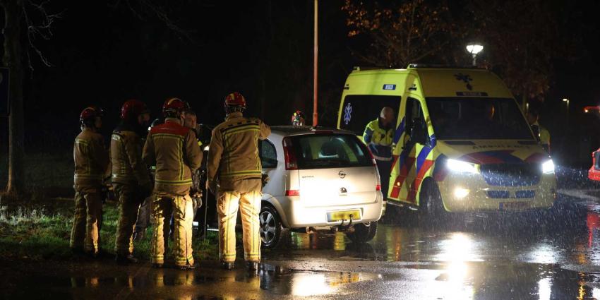 auto-ambu-donker-brandweer auto-ambu-donker-brandweer
