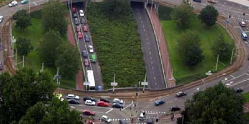 Luchtfoto van verkeer auto's file | Archief EHF Luchtfoto van verkeer auto's file | Archief EHF