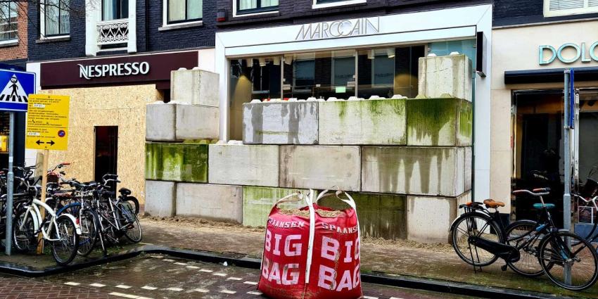 betonblokken-pchooft-rellen-winkelpui