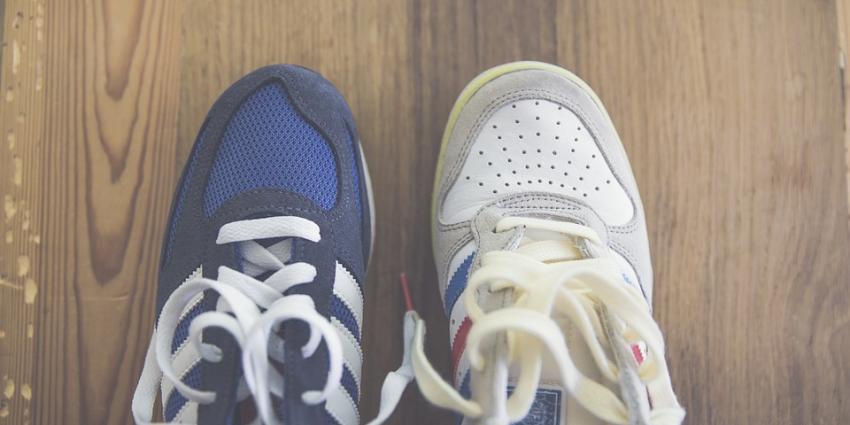 Jongen (14) beroofd van twee paar schoenen Jongen (14) beroofd van twee paar schoenen