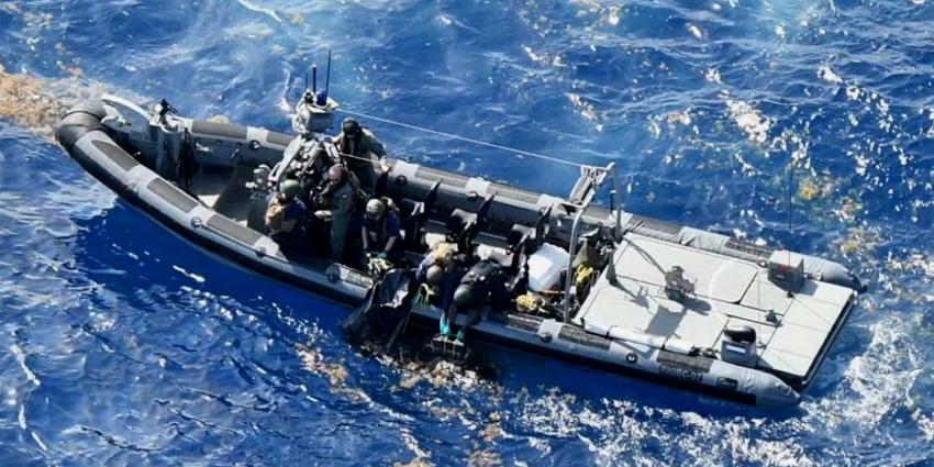 coke-marine-speedboot coke-marine-speedboot