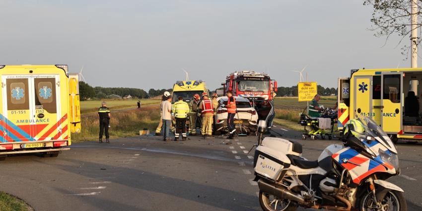 Hulpdiensten ter plaatse Hulpdiensten ter plaatse