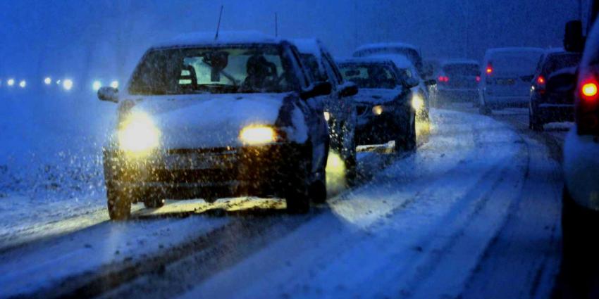 donker-sneeuw-file donker-sneeuw-file