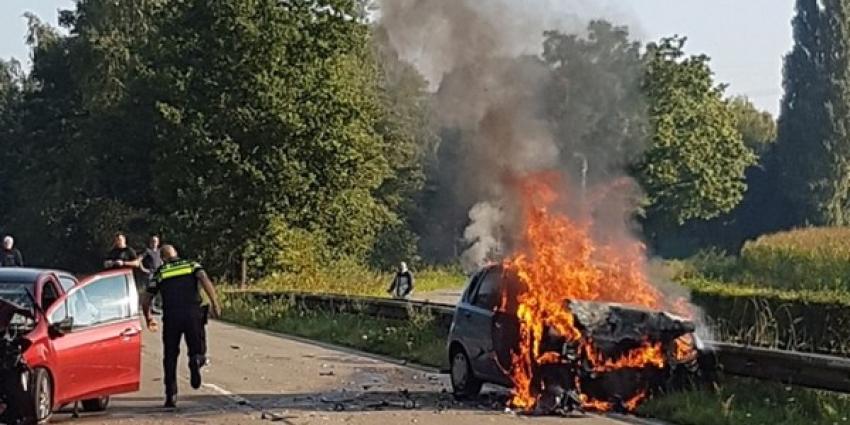 Twee ernstig gewonden bij aanrijding op Eindhovenseweg in Eindhoven Twee ernstig gewonden bij aanrijding op Eindhovenseweg in Eindhoven
