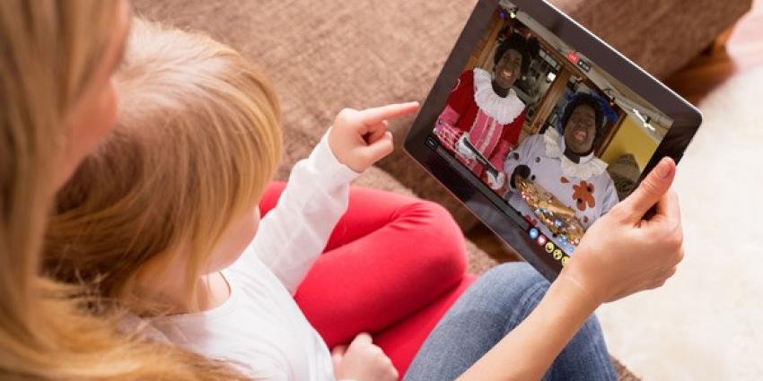 Gezinnen kijken massaal online naar Sinterklaas Gezinnen kijken massaal online naar Sinterklaas