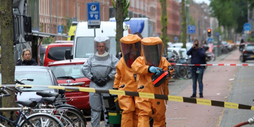 Hulpdiensten ter plaatse Hulpdiensten ter plaatse