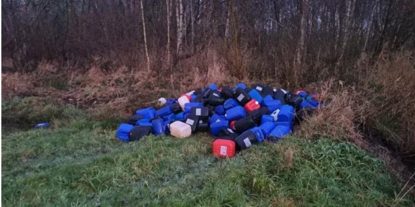gedumpte vaten gedumpte vaten