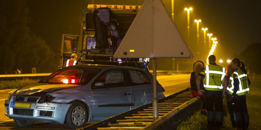 Vrouwen ongedeerd na ongeval op snelweg A58 bij Oirschot Vrouwen ongedeerd na ongeval op snelweg A58 bij Oirschot
