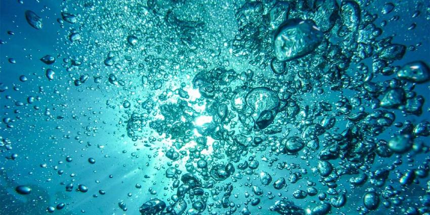 luchtbellen-bubbels luchtbellen-bubbels