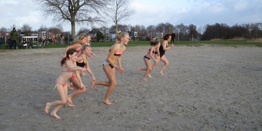 Nieuwjaarsduik Heerenveen Nieuwjaarsduik Heerenveen