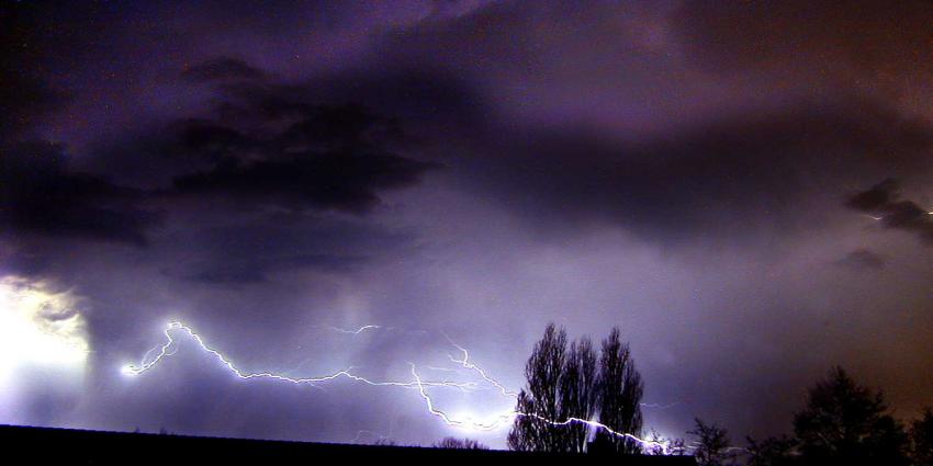 onweer-bliksem onweer-bliksem
