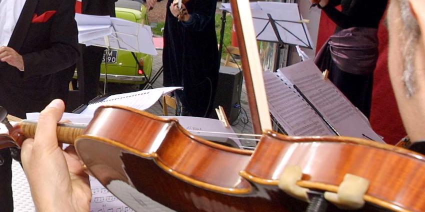 Oordoppen onvermijdelijk voor musici in het orkest én thuis Oordoppen onvermijdelijk voor musici in het orkest én thuis