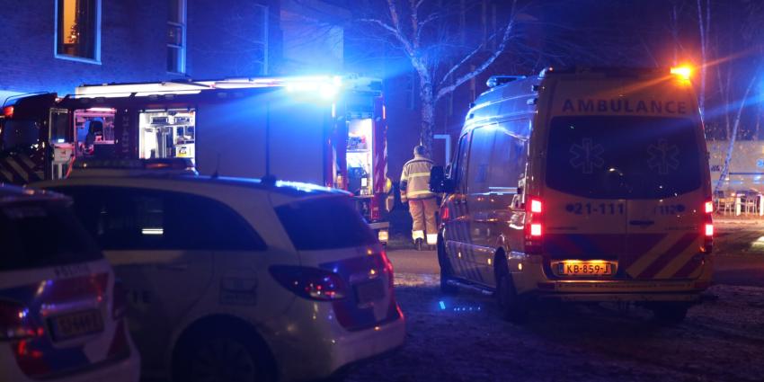 Hulpdiensten ter plaatse Hulpdiensten ter plaatse