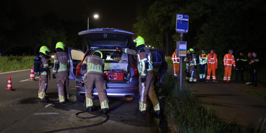 Brandweer voert nacontrole uit Brandweer voert nacontrole uit