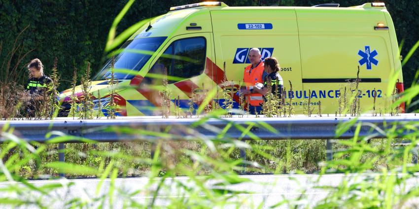 Hulpdiensten ter plaatse Hulpdiensten ter plaatse