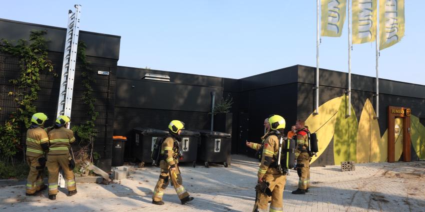 Brandweer voert inspectie uit Brandweer voert inspectie uit