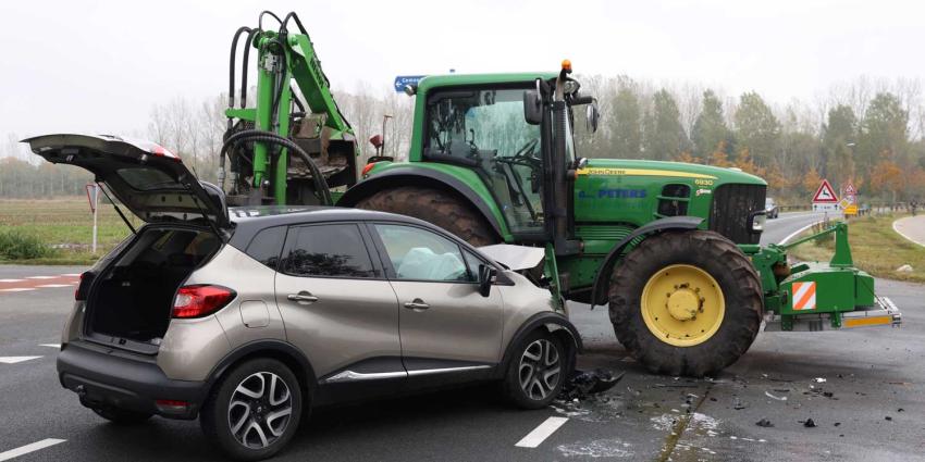 tractor-botsing tractor-botsing
