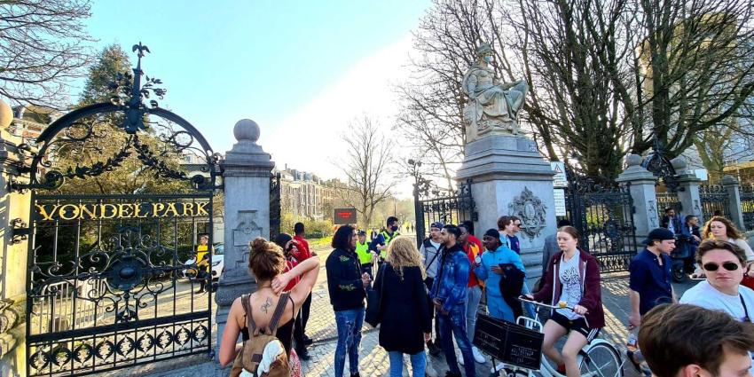vondelpark-gesloten-drukte-lenteweer vondelpark-gesloten-drukte-lenteweer