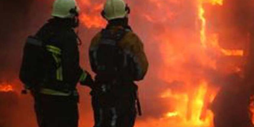 Forse vertraging op A2 door brand in vrachtwagen Forse vertraging op A2 door brand in vrachtwagen