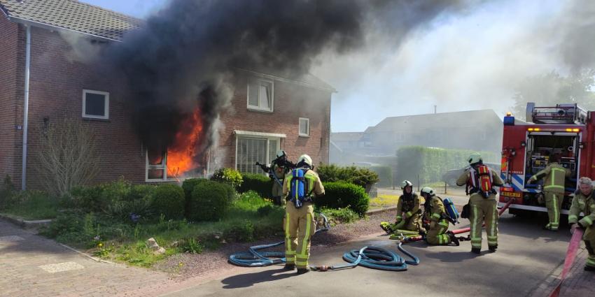 Brandweer blust brand Brandweer blust brand
