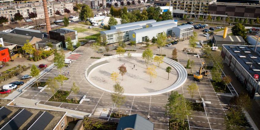 Ontmoeten en elektrisch laden midden in De Nieuwe Stad Ontmoeten en elektrisch laden midden in De Nieuwe Stad
