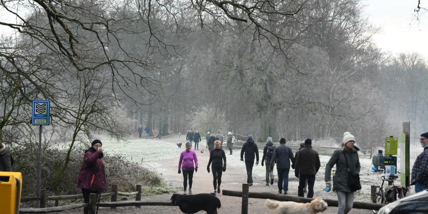 Drukte bij ingang landgoed Beerschoten