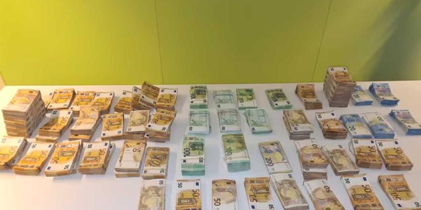 cash-eurobiljetten cash-eurobiljetten