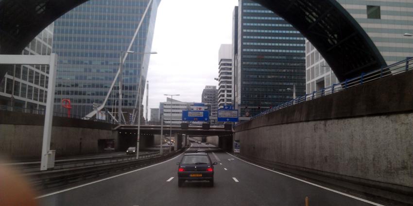 Den Haag voor derde jaar stad met de meeste filevertraging Den Haag voor derde jaar stad met de meeste filevertraging
