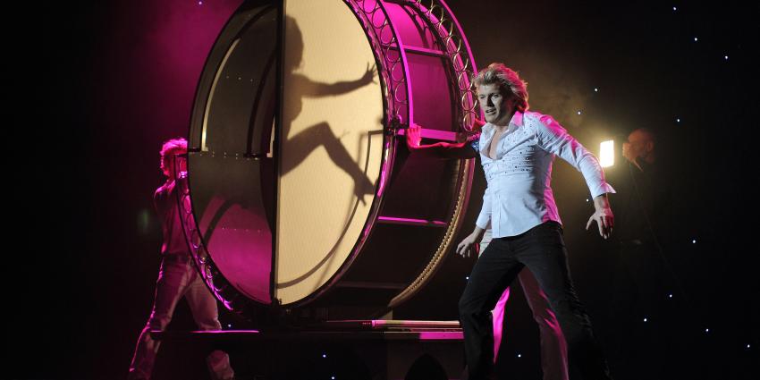 Hans Klok tijdens show Hans Klok tijdens show