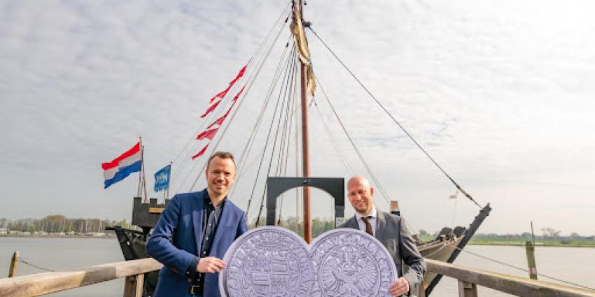 Burgemeester van Kampen ontvangt eerste herslag Burgemeester van Kampen ontvangt eerste herslag