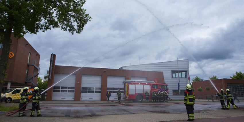 Brandweer in Boxtel maakt ereteken ter nagedachtenis aan omgekomen collega's Brandweer in Boxtel maakt ereteken ter nagedachtenis aan omgekomen collega's