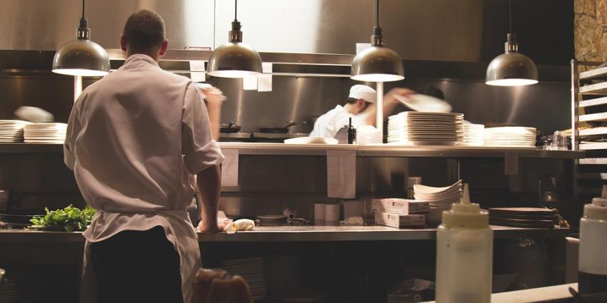 Omzet horeca stijgt 0,4 procent in derde kwartaal Omzet horeca stijgt 0,4 procent in derde kwartaal