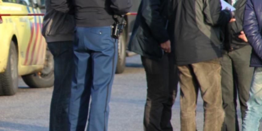 Onderzoek naar mogelijke betrokkenheid van dode man in Wilnis bij schietincident in Mijdrecht Onderzoek naar mogelijke betrokkenheid van dode man in Wilnis bij schietincident in Mijdrecht