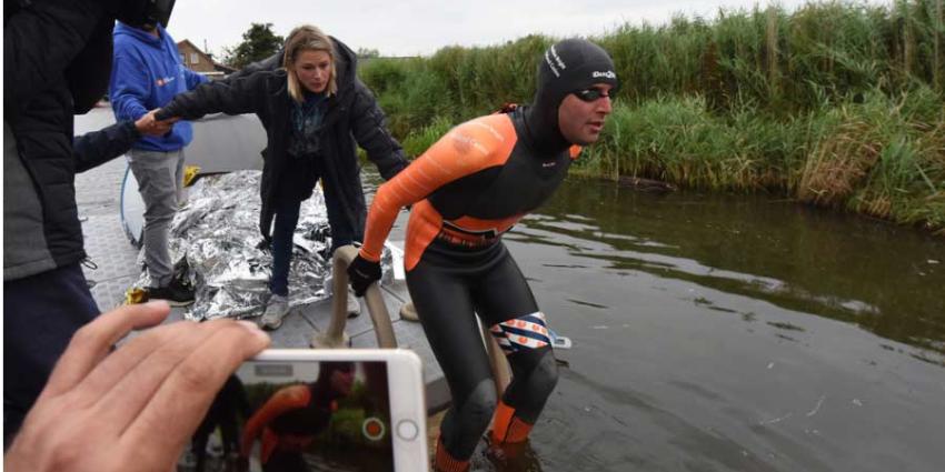 Maarten van der Weijden zwemt weer na korte onderbreking Maarten van der Weijden zwemt weer na korte onderbreking