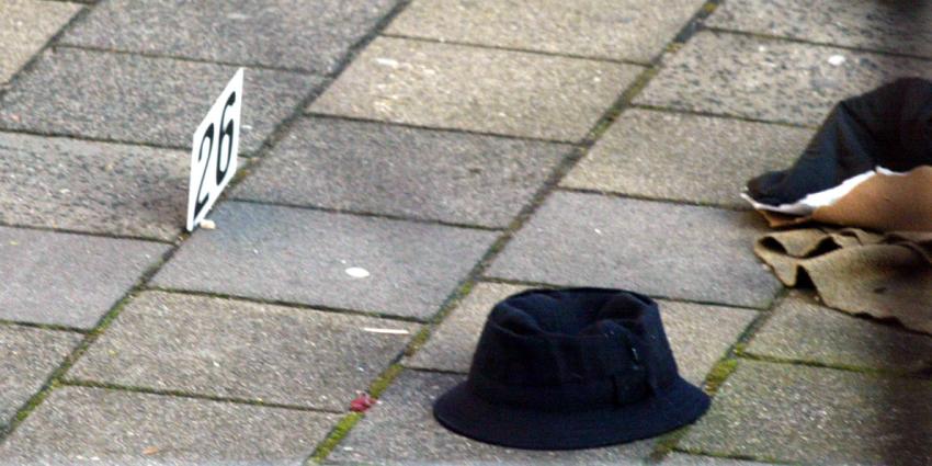 Willem Holleeder in cel aangehouden vanwege 'moordaanslag' op zussen Willem Holleeder in cel aangehouden vanwege 'moordaanslag' op zussen