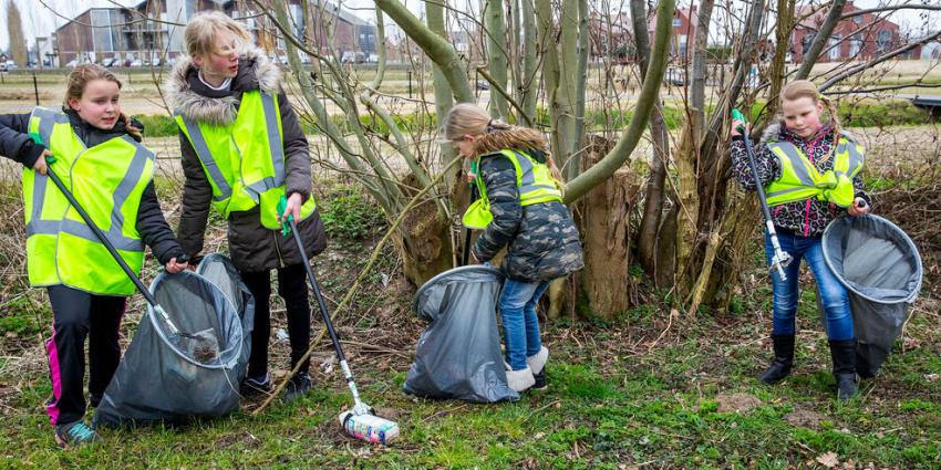 100.000 vrijwilligers op pad tijdens Landelijke Opschoondag 100.000 vrijwilligers op pad tijdens Landelijke Opschoondag