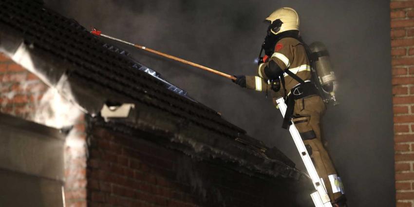 schuurbrand-brandweerman schuurbrand-brandweerman