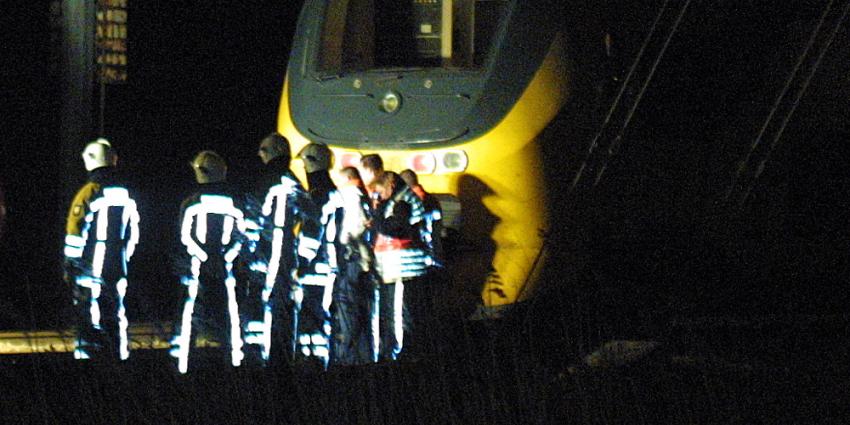 Ongeveer 450 reizigers 2 uur vast in donkere HSL-tunnel