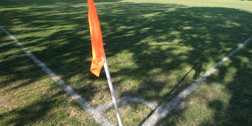 Foto van voetbalveld corner vlag | Archief EHF Foto van voetbalveld corner vlag | Archief EHF