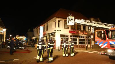 Veel rook bij brand boven restaurant in Vught