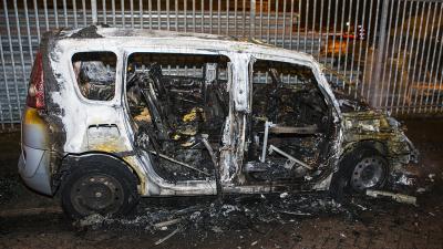  Auto uitgebrand op bedrijventerrein in Den Bosch