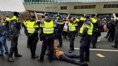 Verboden demonstratie op A10 bij Amsterdam