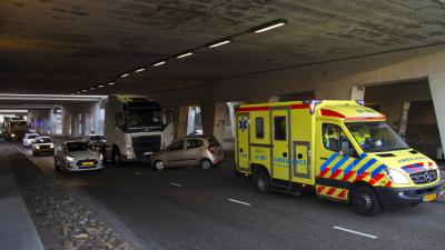 Verkeerschaos na aanrijding Schiedam
